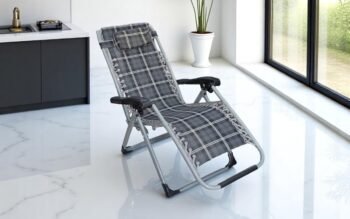 Hướng dẫn vệ sinh ghế xếp hiệu quả