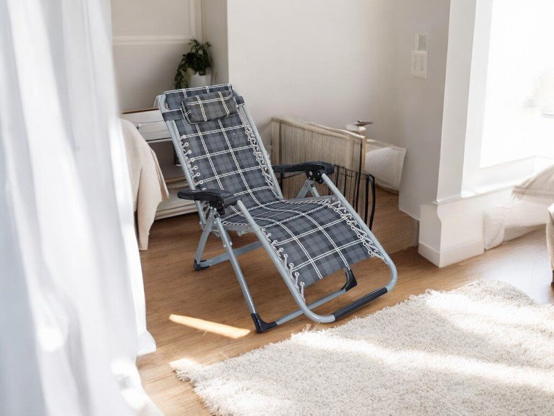 Bước khử mùi vải mới trên ghế bố