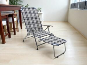 Mẹo xử lý vết nước trên ghế bố