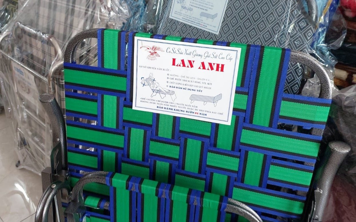Thiết kế ghế bố xếp có gác chân dễ gấp mở tiện lợi