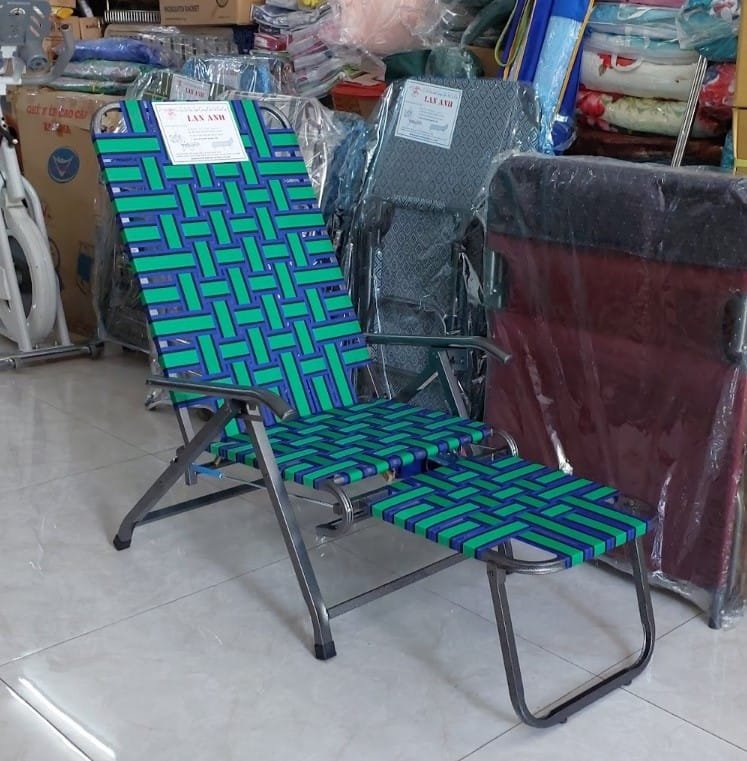 Ghế bố có gác chân mặt đan dây dù thoáng khí